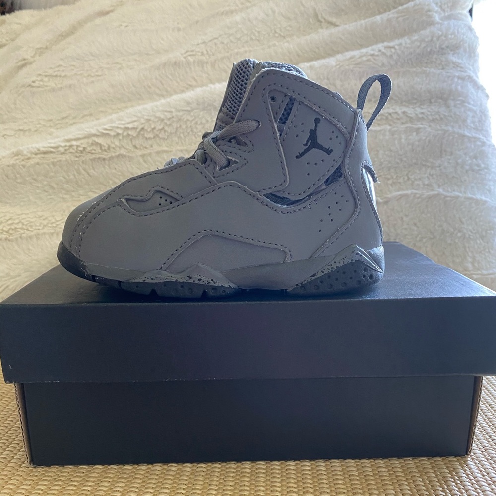 Jordan True Flight BT